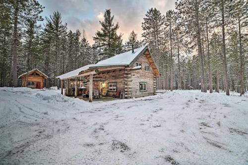 Secluded Vanderbilt Cabin, 9 Mi to Treetops! in Gaylord (MI)