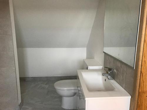 Annex by the Bain Annex by the Bain