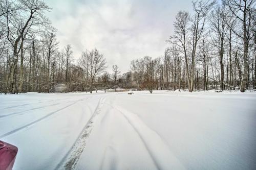 Cambridge Springs Cabin Near French Creek!