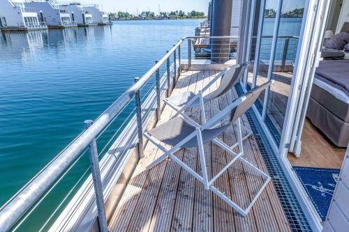 Schwimmendes Haus An Bord - image 6