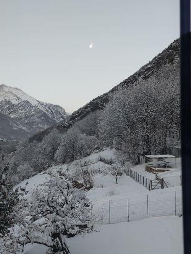 da Annette rifugio montano in Roure