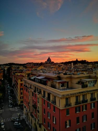 Qg Vatican Golden House, Roma (foto 3)
