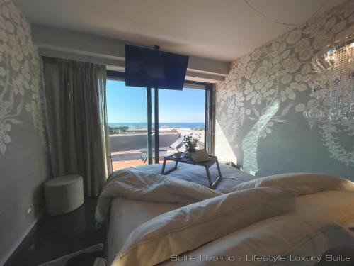 Lifestyle Luxury Suite - Your Frame Over the Sea - Suite Livorno Holiday Home