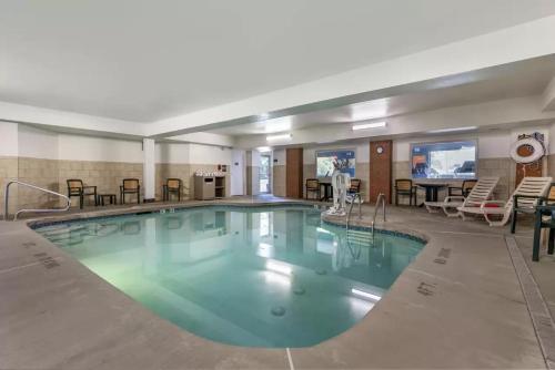 Piscina, Comfort Suites Mason near Kings Island in Mason