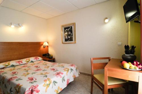 Hotel Balear - main image