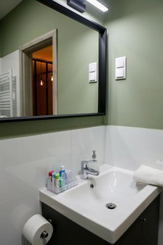 Akacfa Holiday Apartments - image 11