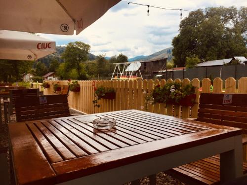 Étterem, La Amy in Pângăraţi