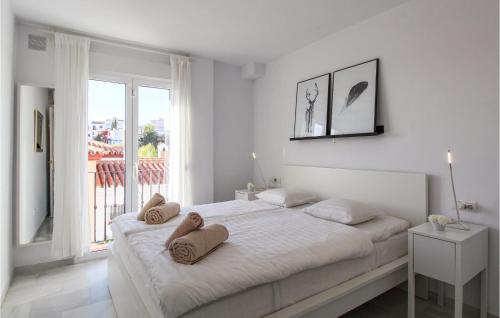 3 Bedroom Lovely Apartment In Nerja