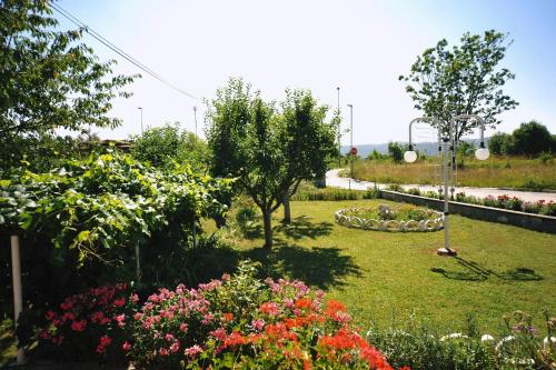 Triple Room with Garden View