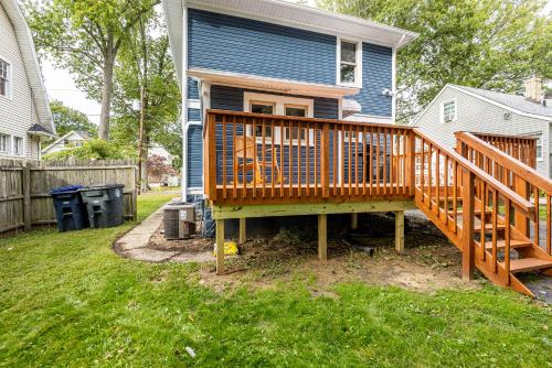 The Akron Retreat: Modern 3-Bedroom Oasis