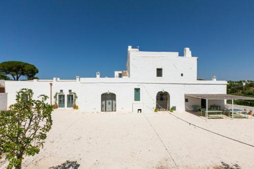 Exterior view, Masseria Paradiso Ostuni in Traghetto
