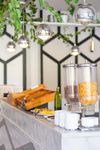 Food and beverages, Ibis Meknes Hotel in Meknes