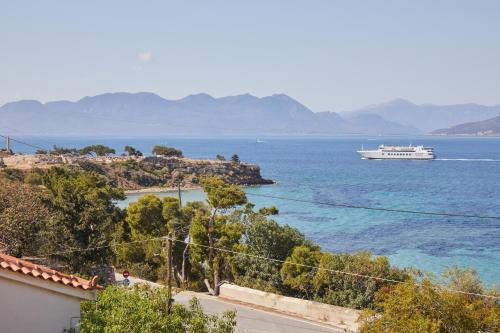 Klonos Anna in Aegina