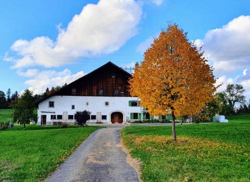 Ô Valanvron - Appartement dans une ancienne ferme neuchâteloise