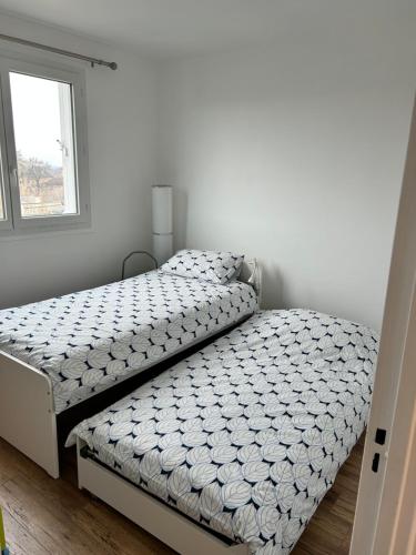 Roosevelt Cosy 2BR Easy Access to Paris Free parking