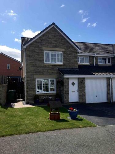 Vista, Three bedroom house in Culloden, Inverness in Culloden