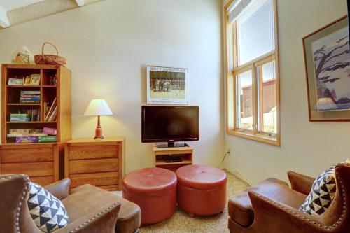 Pg310 Peregrine Condo - image 8