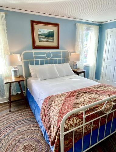 Orcas Hotel - image 28