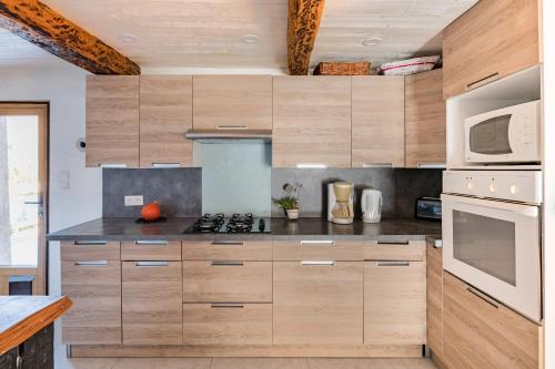 Gîte de la Chabespa, belle vue, au calme (Gite de la Chabespa, belle vue, au calme) in Serres