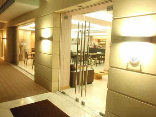Deves Hotel - image 3