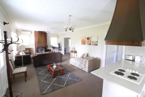 Facilities, Daisy Cottage located on Buckland Estate in Northam