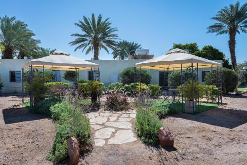 Eilot Kibbutz Country Lodging