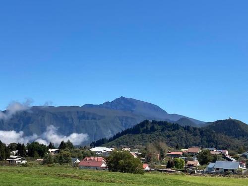 Maison a Bourg- Murat proche de la cité du volcan - Location saisonnière - Le Tampon