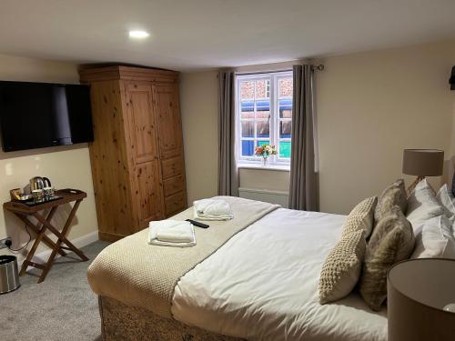 Bay Horse – York