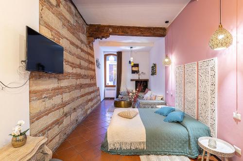White & Gold Suite Verona Room Type - Deluxe Room