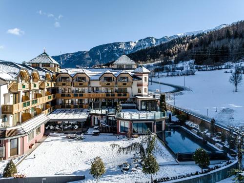 Tevini Dolomites Charming Hotel