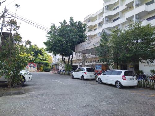 Supanich Condo near old city Nimman