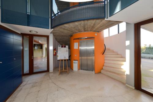 Antares Apartments - image 3