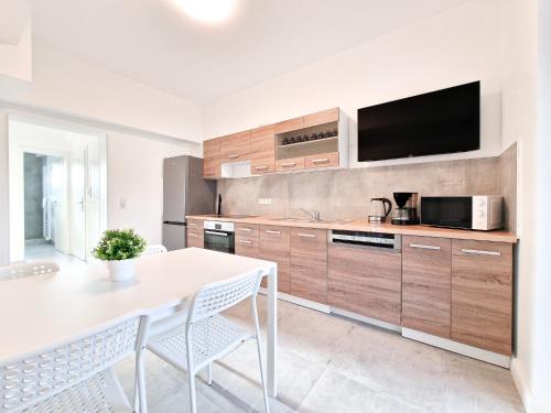 Tolstov Apartments - City Apartments with 1 or 2 Rooms - 15 Min to Messe DUS and Old Town DUS 4