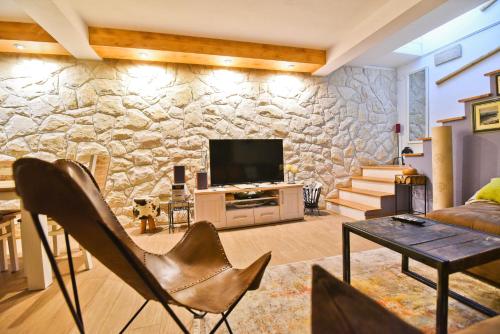 Holiday Home Taraš (Holiday Home Taras) in Smilcic