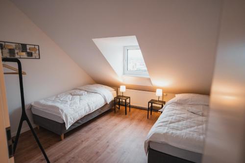 Working Apartment - 8 single beds - 5 Schlafzimmer