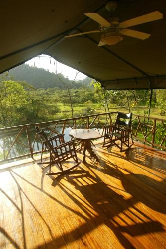 Iekārtas, Rafiki Safari Lodge in Portalona