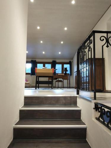 Villa 180 m² proche 3 vallées et station thermale (Villa 180 m² proche 3 vallees et station thermale) in มูติเยร์