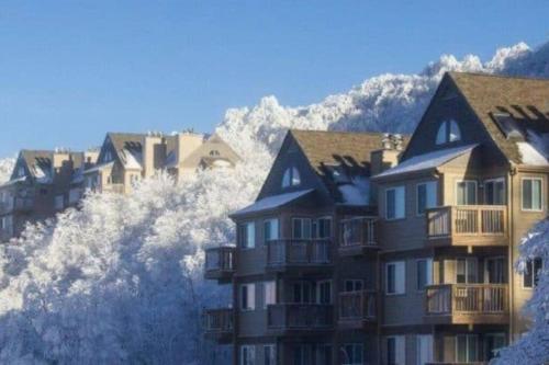 Pour Some Sugar On Me - Long-Range Mountain Views
