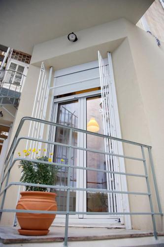 Aroura Neoclassical Home 3BR 2BA, Athen (Foto 10)