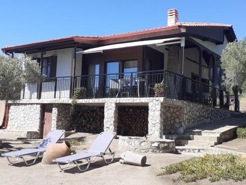  Seaside Villa Hatzi in Lagomandra