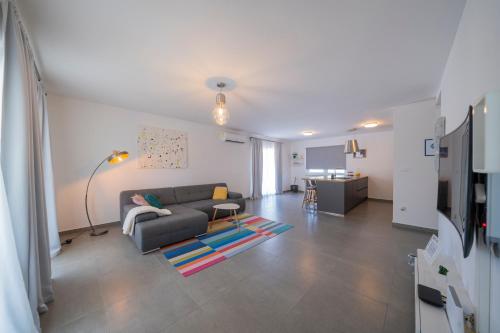 Shared lounge/TV area, Villa Dreams in Briševo