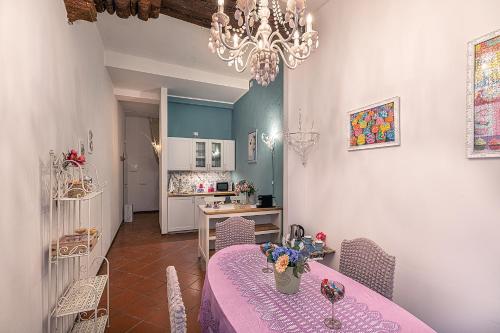 White & Gold Suite Verona 4