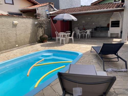 Casa Terrea com Piscina e Internet - Ar Opcional