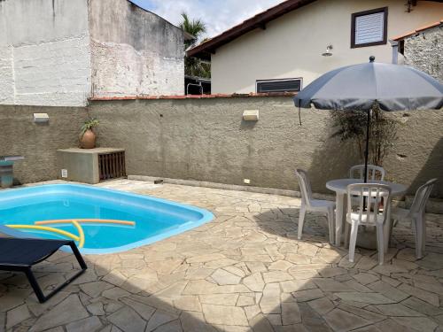 Casa Terrea com Piscina e Internet - Ar Opcional