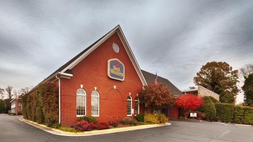 Best Western Fredericksburg in Eagle Falu