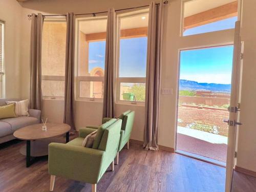 New Mexico Style Home, Stunning Views & Sunrise in Rio Rancho, USA