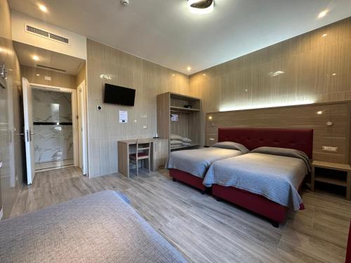 Hotel Midway – Milan, DC