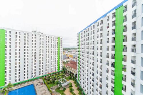 RedLiving Apartemen Green Lake View Ciputat - Farida Property 1 Tower E