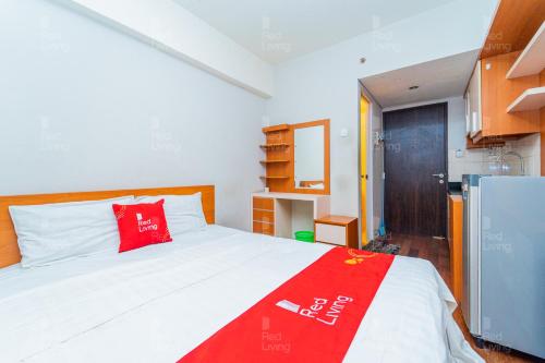 RedLiving Apartemen Serpong Green View - Nawawih Room Tower B