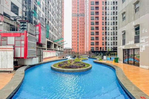 RedLiving Apartemen Transpark Juanda - F88 Tower Jade